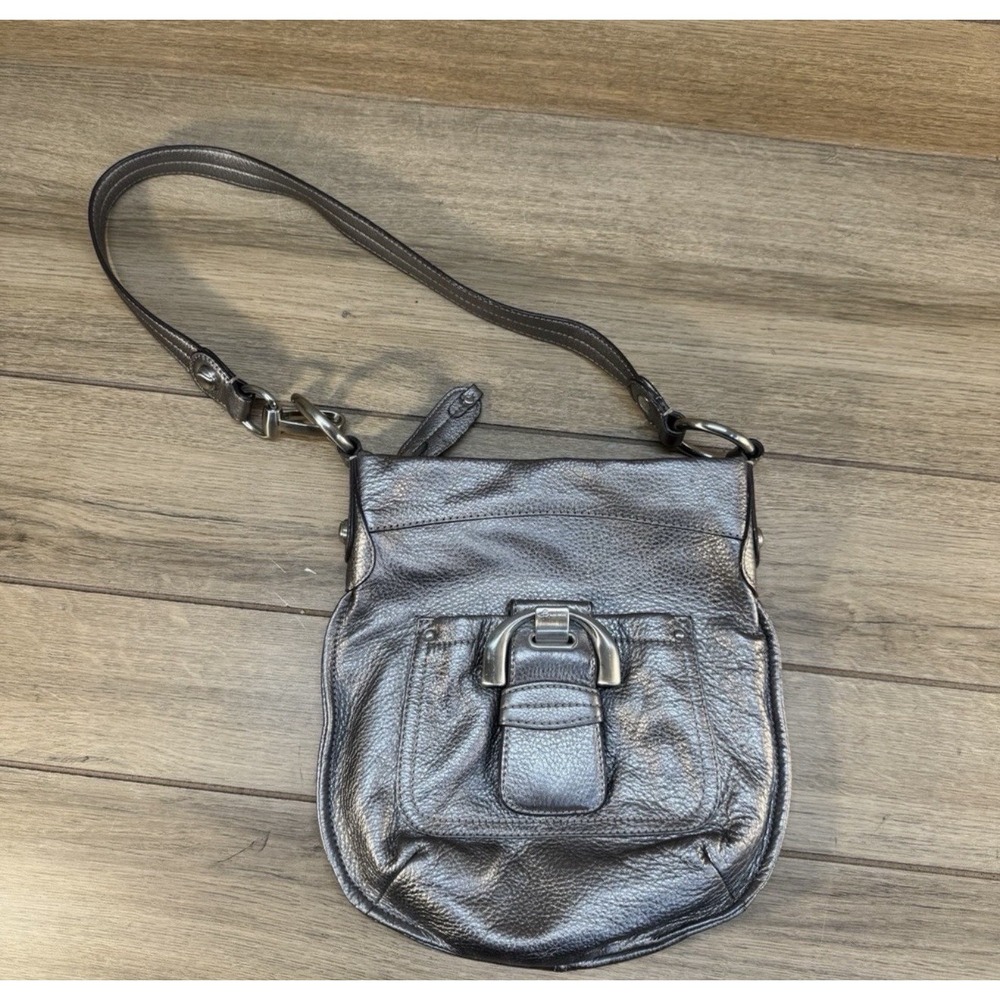 B. Makowsky Pebbled Leather Crossbody Shoulder Bag Metallic Silver